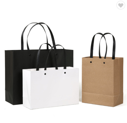 Bom preço. Bolsas de mercadorias Kraft personalizadas Bolsas de compras castanhas Logotipo preto Impresso on-line